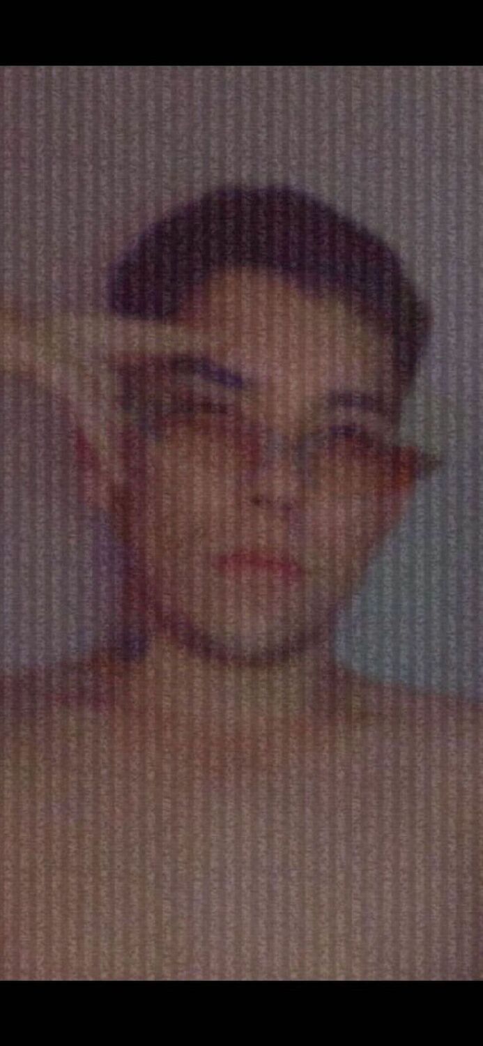  34722559  Ivan, 26 ,    