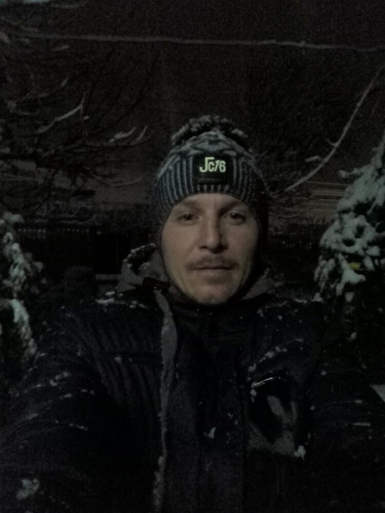  11309749  Andrei, 39 ,    