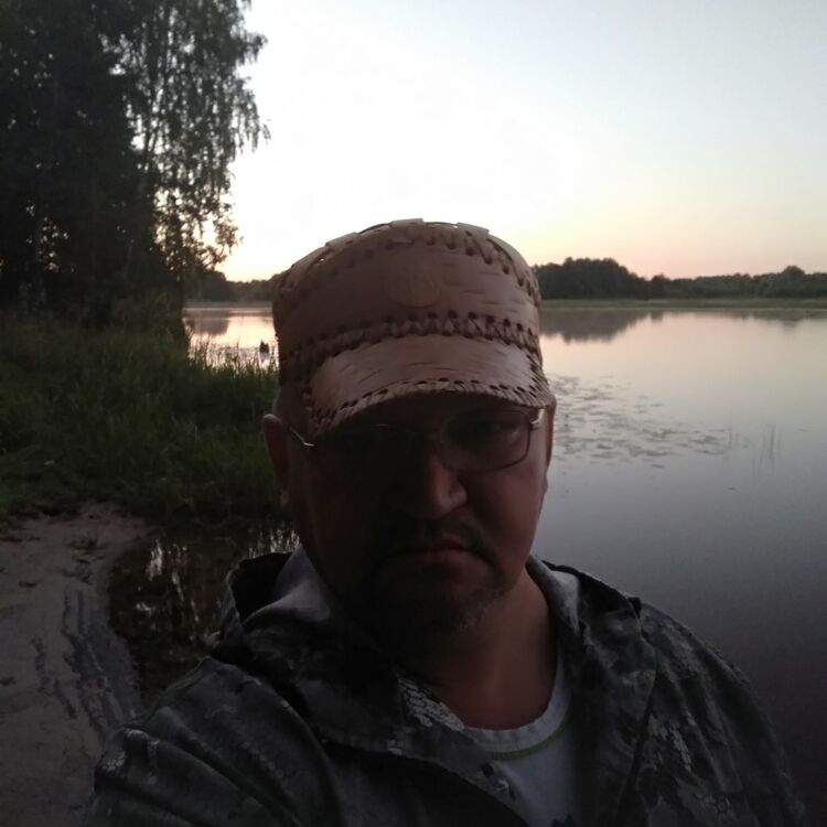  11947329  Alexey, 54 ,     