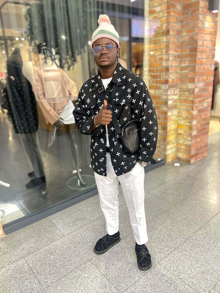  ,   Christobal, 25 ,   ,   