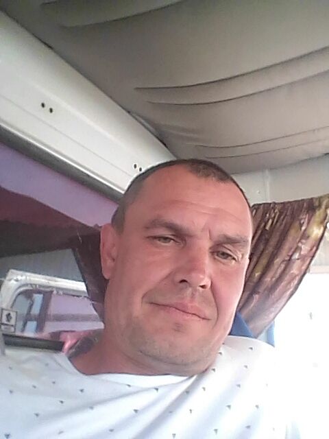  27009949  , 44 ,    