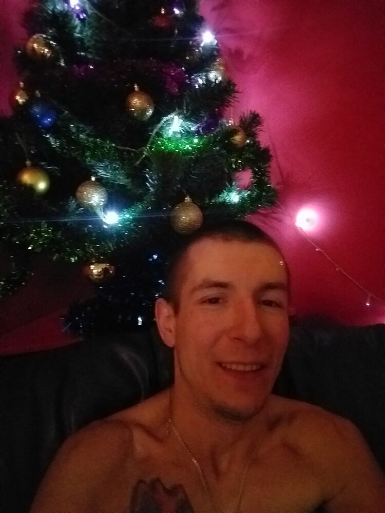 33045079  , 34 ,    
