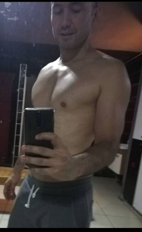  49697259  Cino, 36 ,    