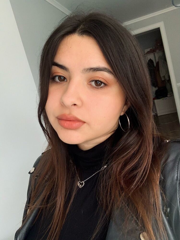  ,   Diana, 22 ,     , c 