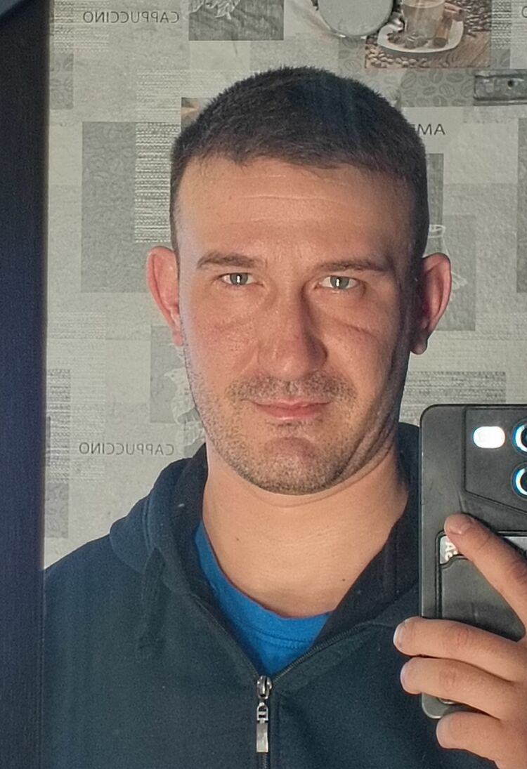  49889209  , 31 ,    -