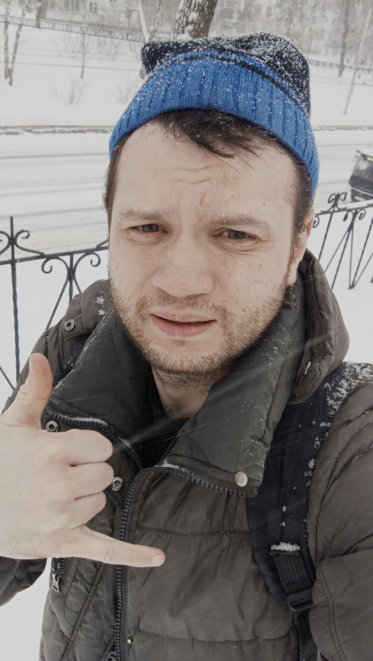  41377359  , 32 ,    