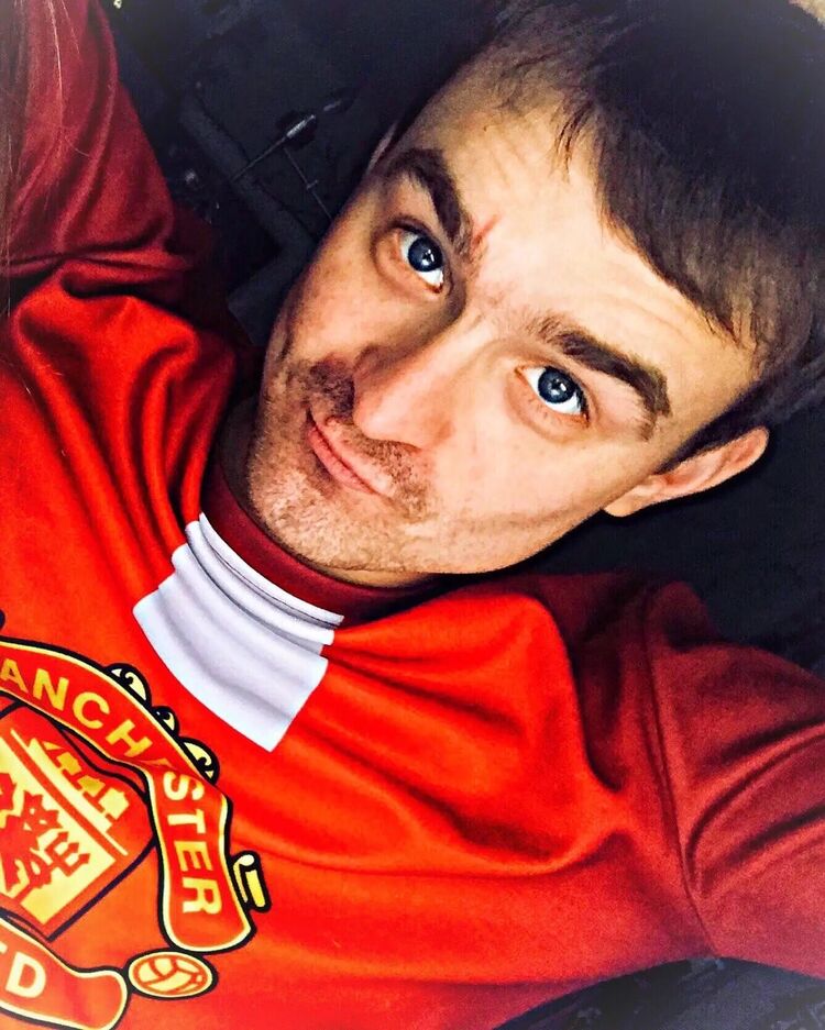 ���� 27713949 ������� ��������, 32 ����, ���� ���������� � �����-����������