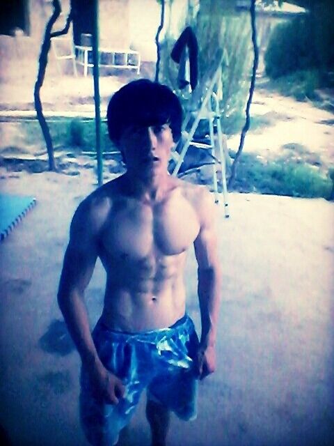  10522379  Alex, 32 ,    