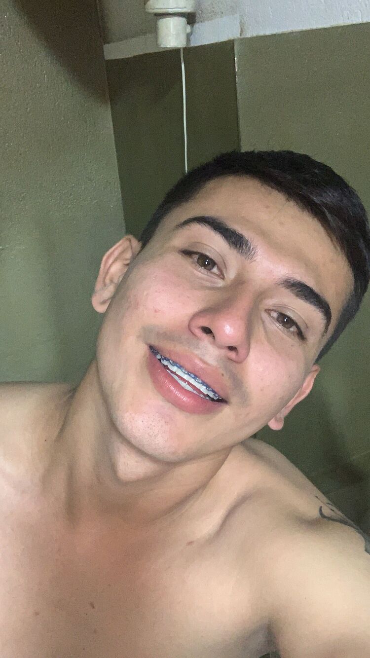  Bogota,   Jhon, 24 ,   ,   