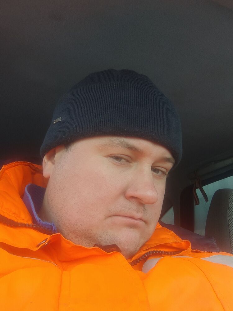  ,   Alex, 37 ,   ,   