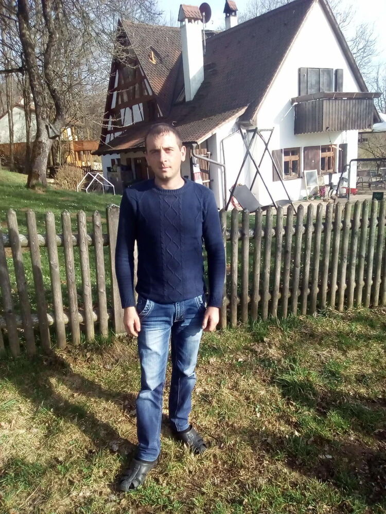  ,   Ion, 34 ,   ,   , c 