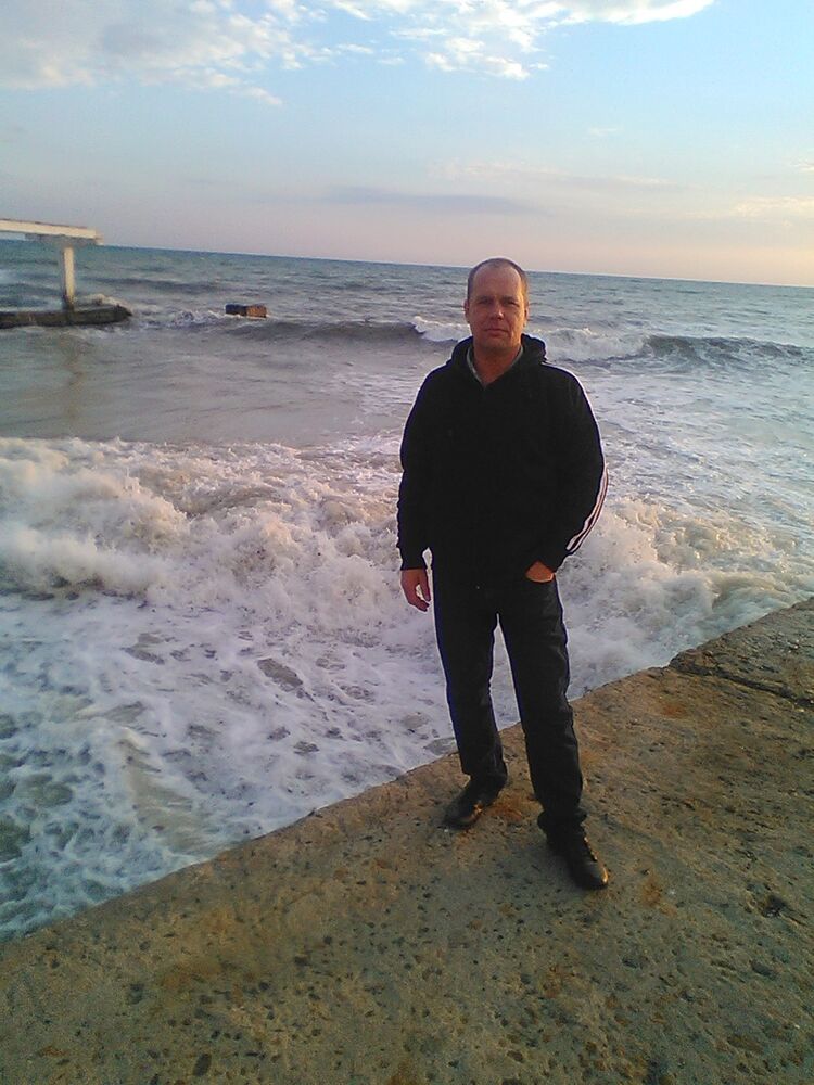  5389869  Vitali, 48 ,    