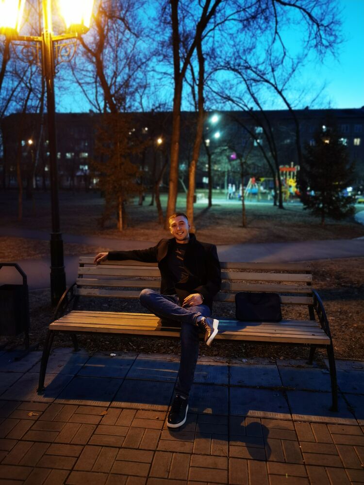  34259949  Artem, 25 ,    