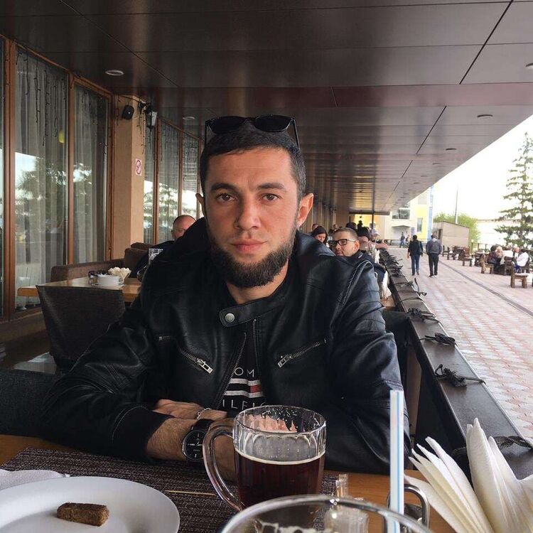  ,   Mr, 36 ,     , c 