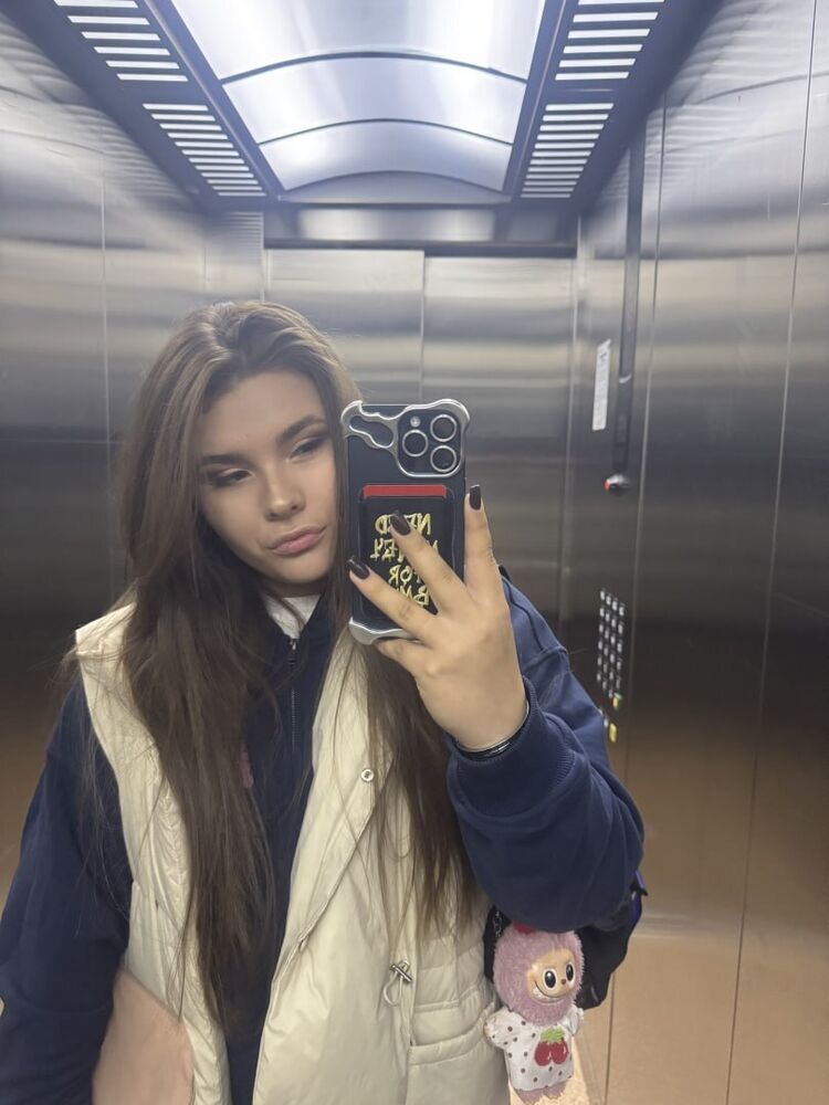  53568099  , 52 ,    -