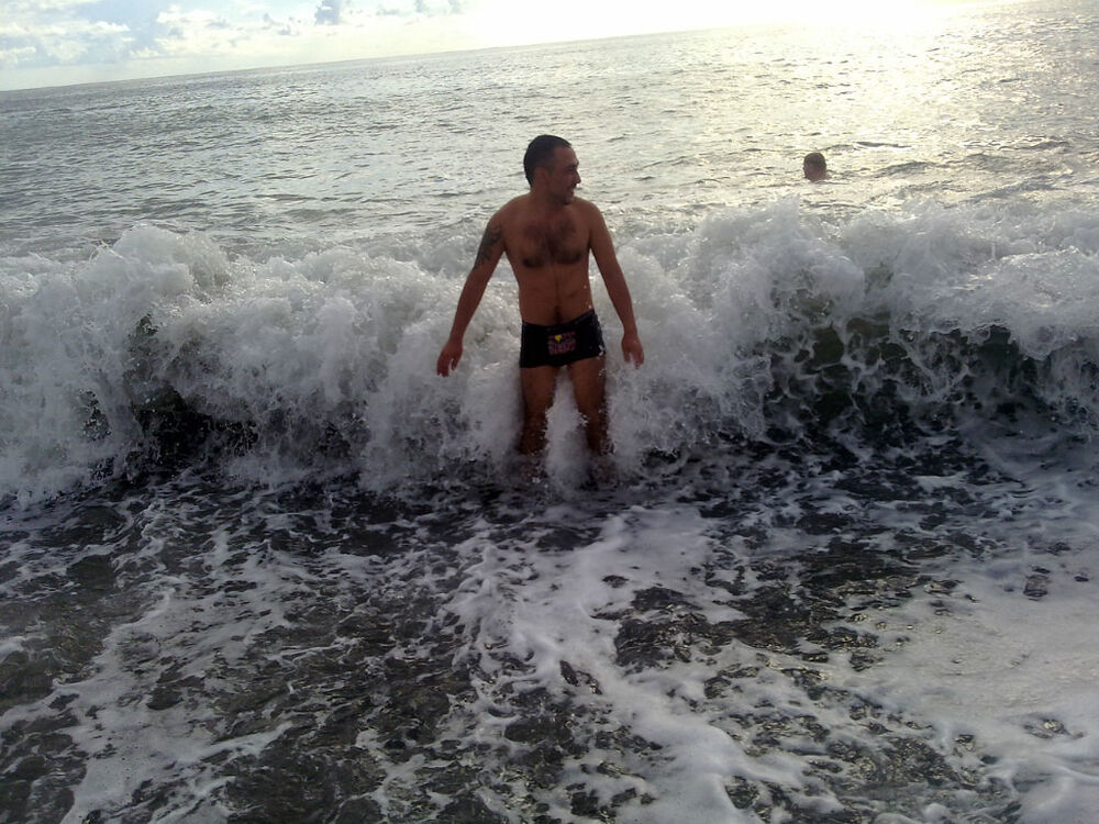  ,   Nelu, 36 ,   