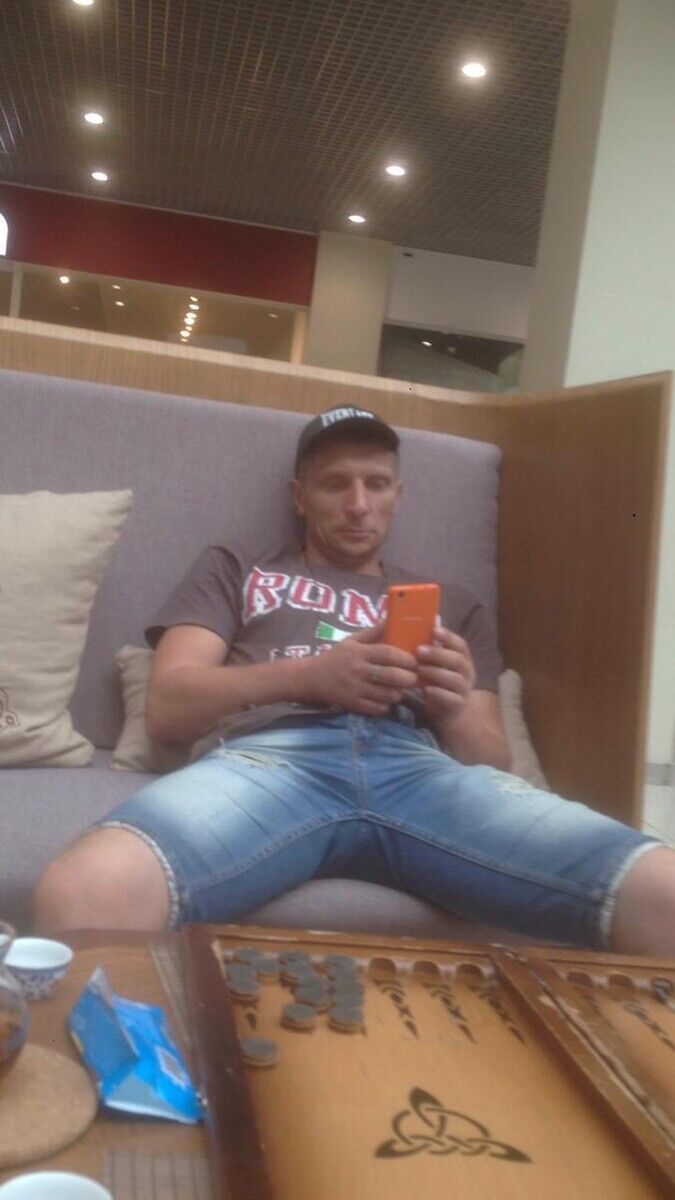  20743609  , 39 ,    