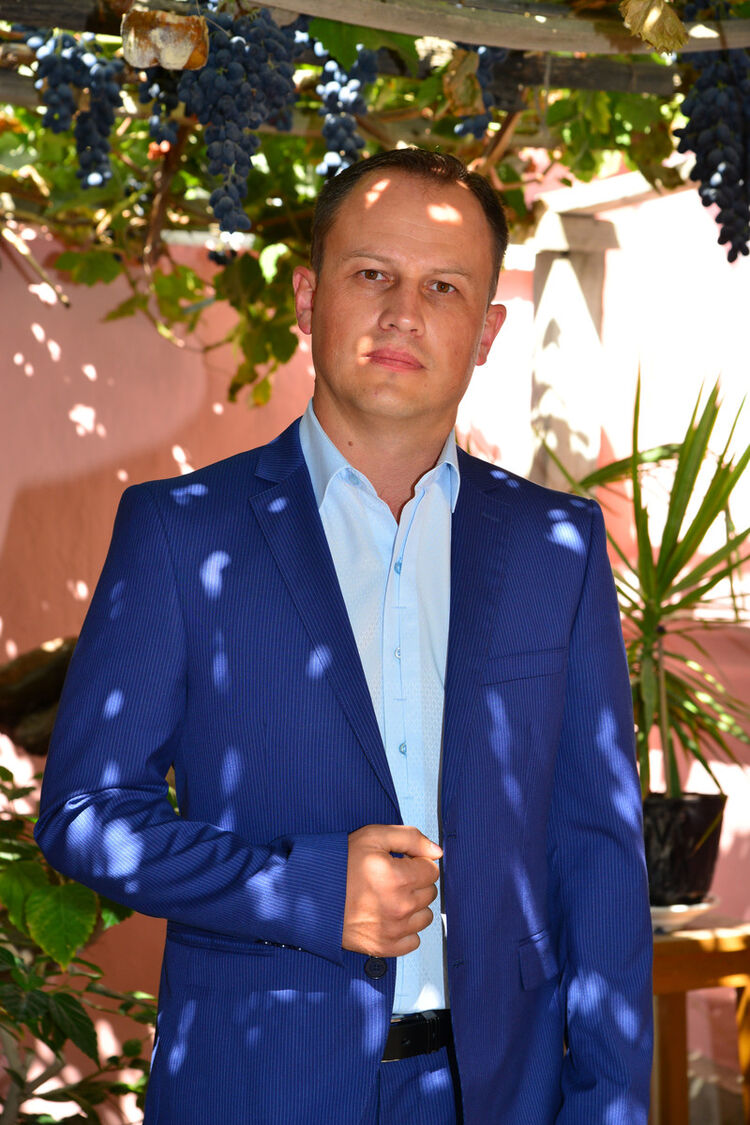  5163529  SERGIO, 47 ,    