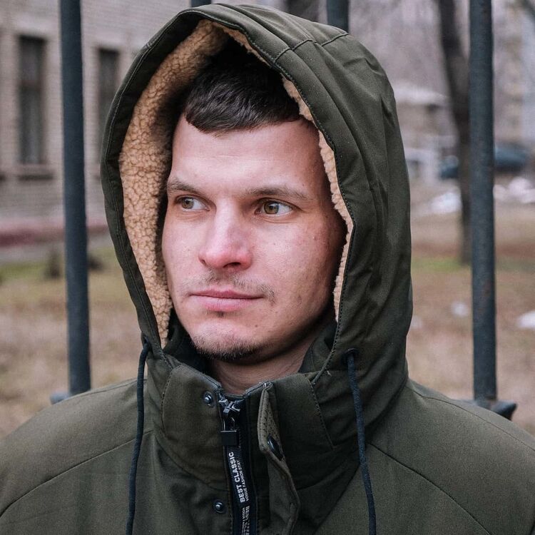  19370529  Ilya, 33 ,     