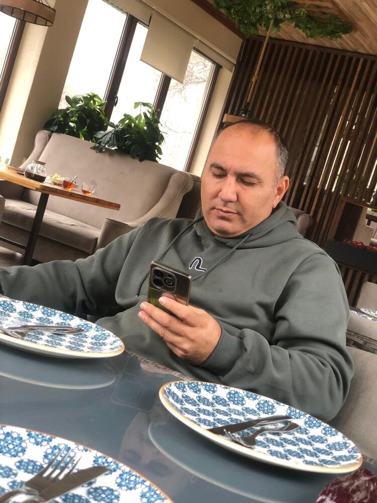  50505389  , 42 ,    