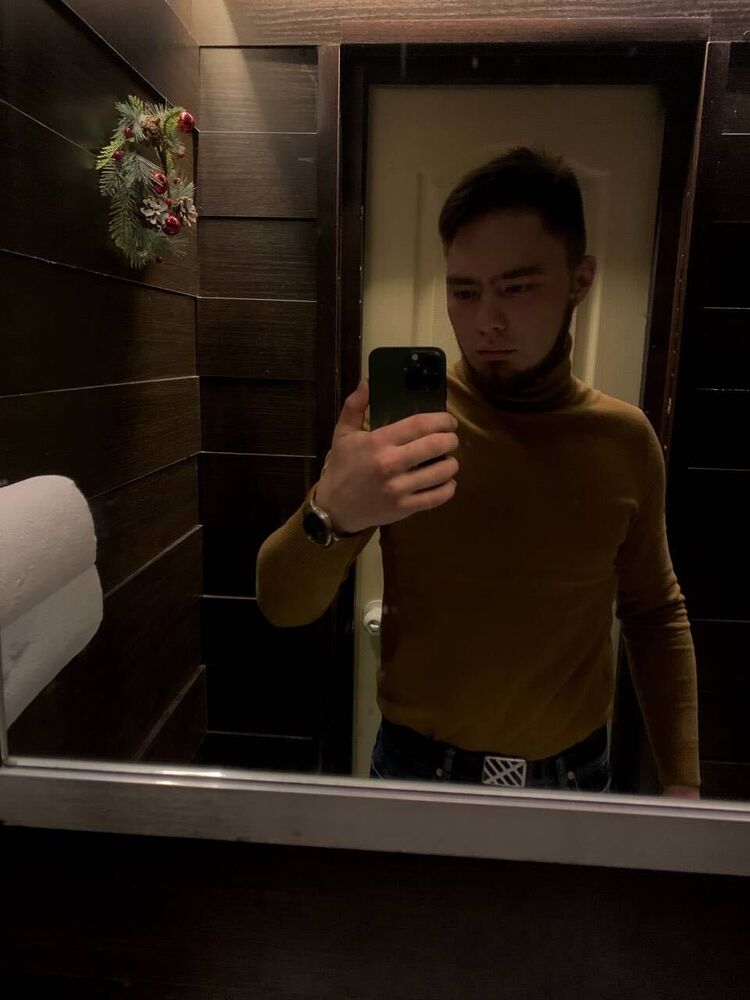  33479279  , 24 ,    