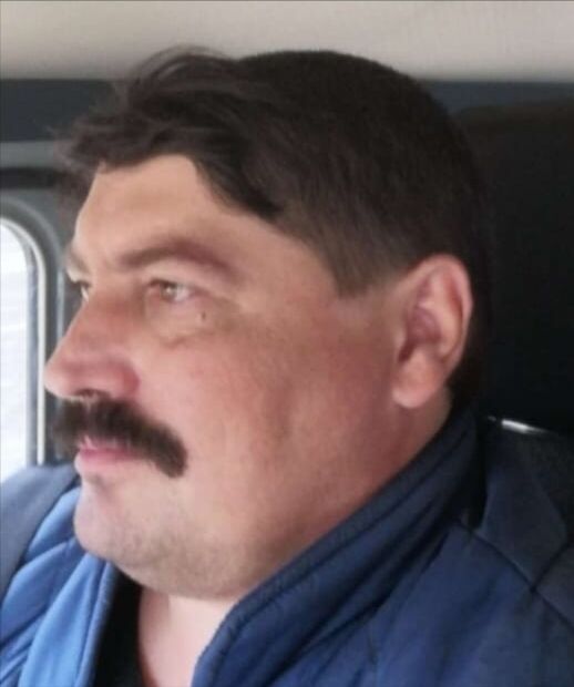  ,   Vlad, 48 ,   c 