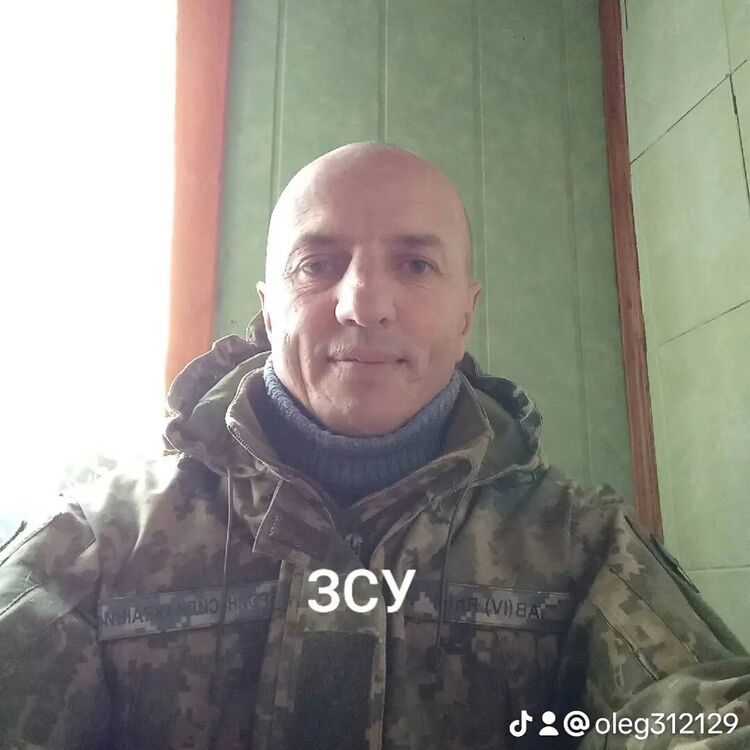  46307299  , 44 ,     