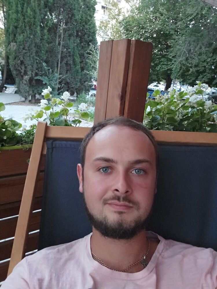 ,   Sahsa, 37 ,   