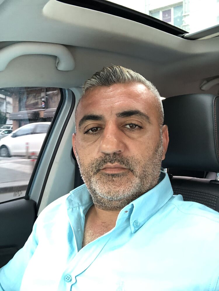  ,   Mehmet, 32 ,   ,   