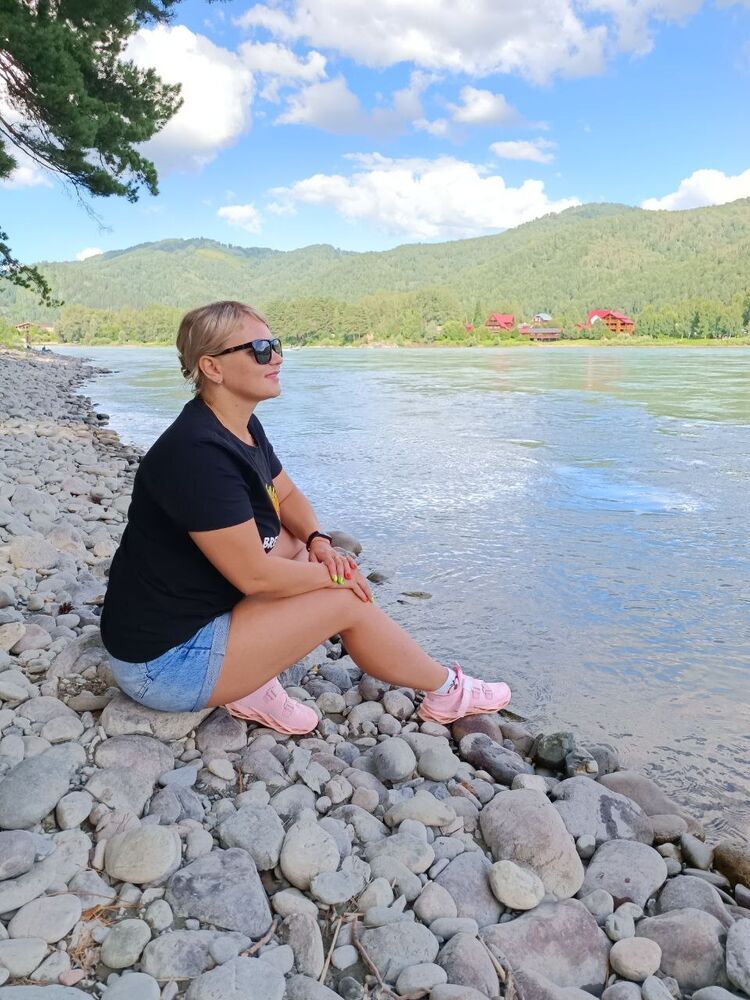  27782729  Katrin, 34 ,    