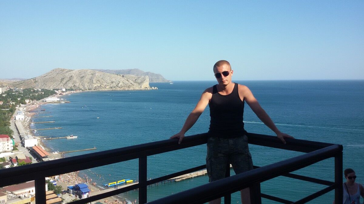  7566539  Pavel, 35 ,    