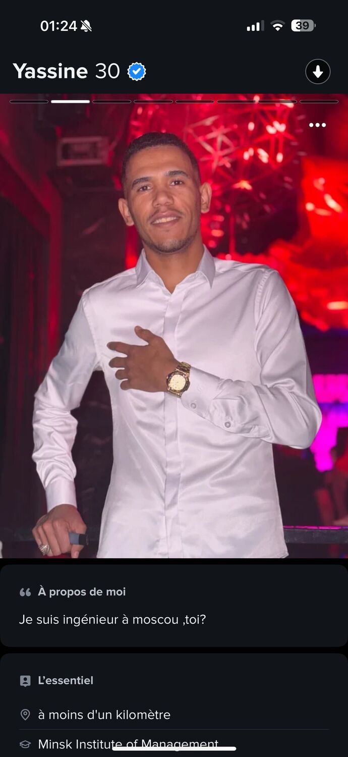  52605519  Yassine, 30 ,    