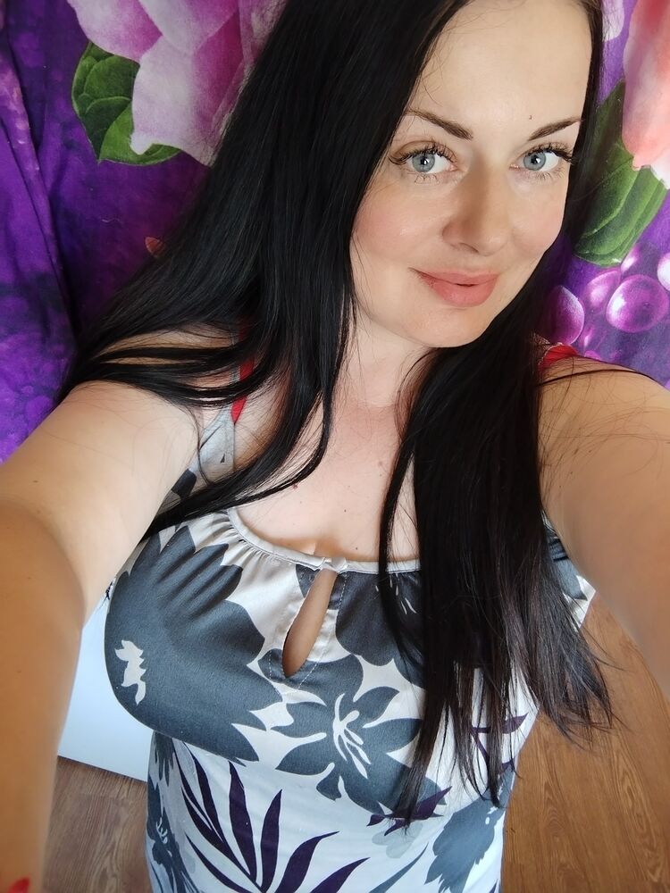  53529109  Yana, 38 ,    