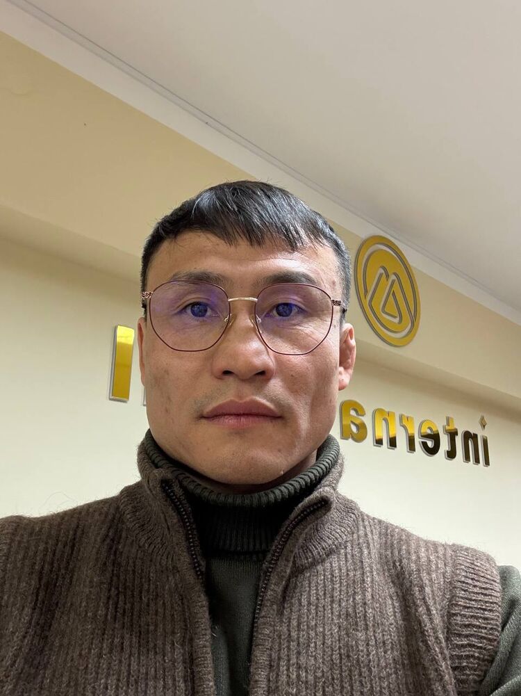  -,   Amgalan, 34 ,   ,   