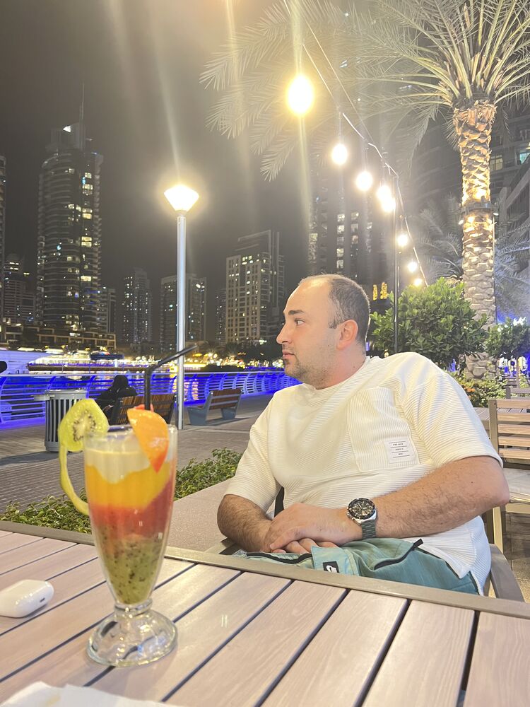  ,   Anar, 33 ,   ,   