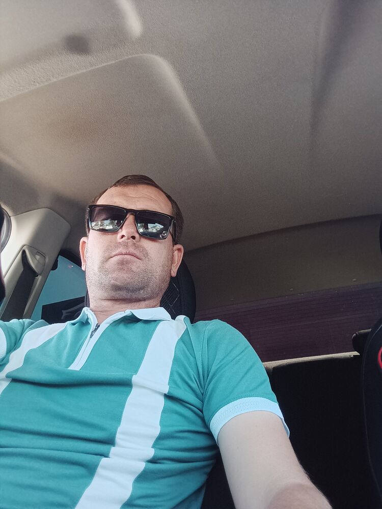  42221589  Umirbek, 38 ,    