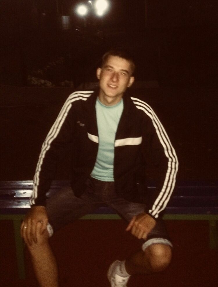  19780949  , 32 ,     