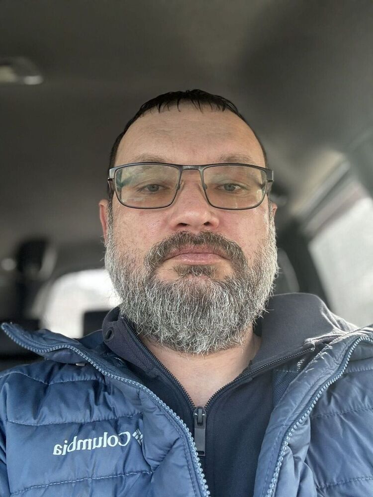  46661269  Vladimir, 43 ,    