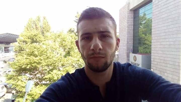  18533319  Arman, 30 ,    