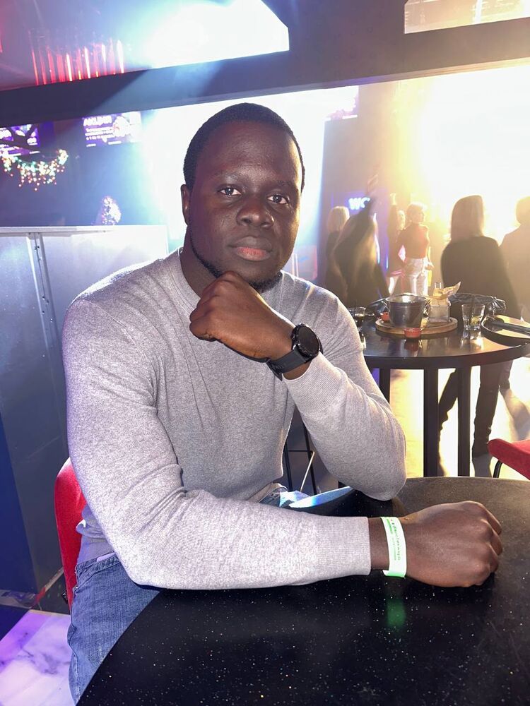  48630049  Cilio, 23 ,    Bissau