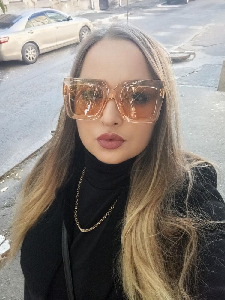  47195409  Lilia, 35 ,    