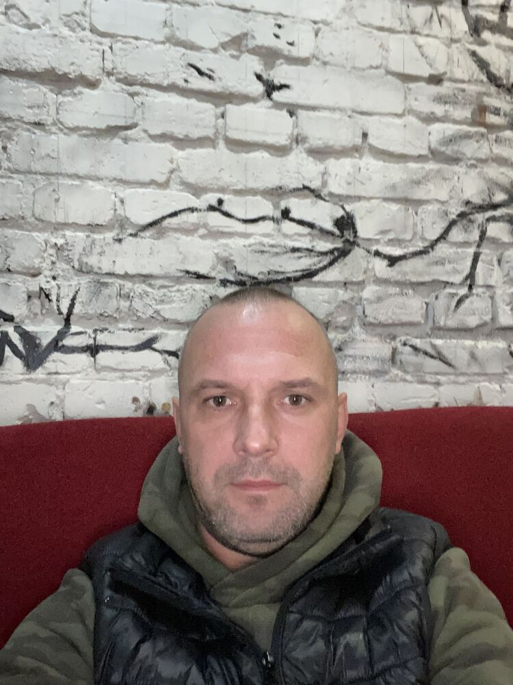  33730379  , 43 ,    