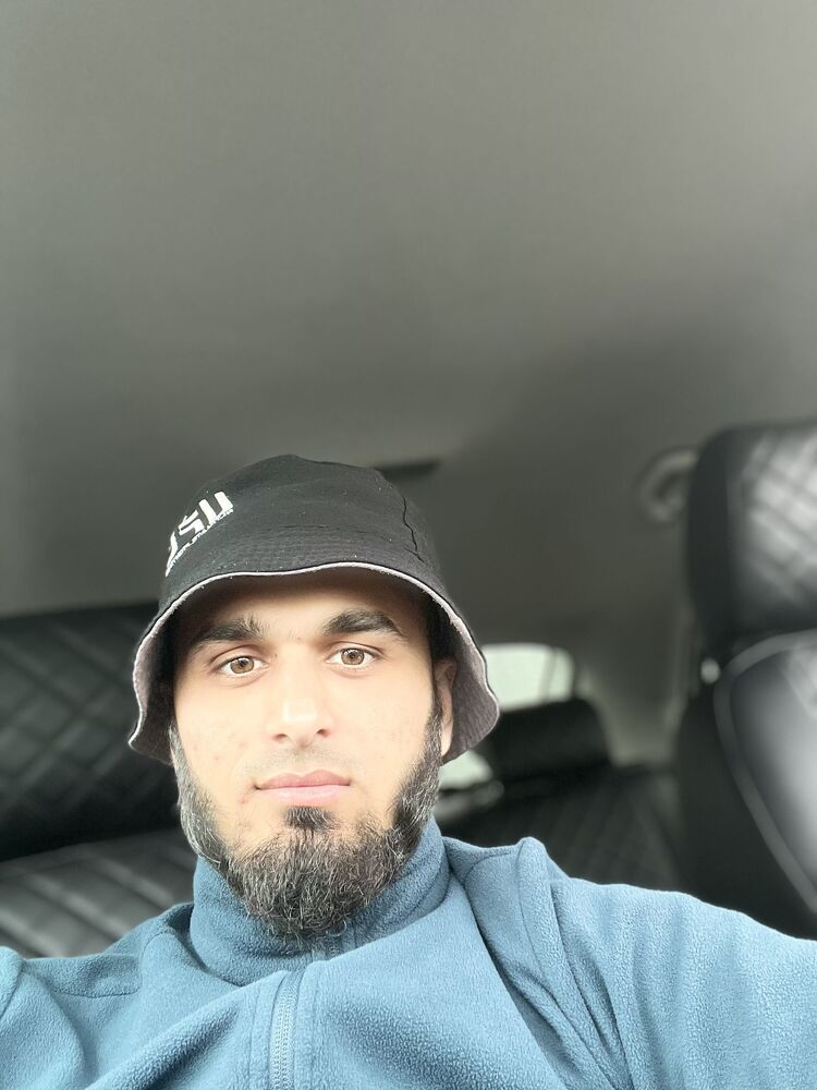  53029729  Malik, 28 ,    -