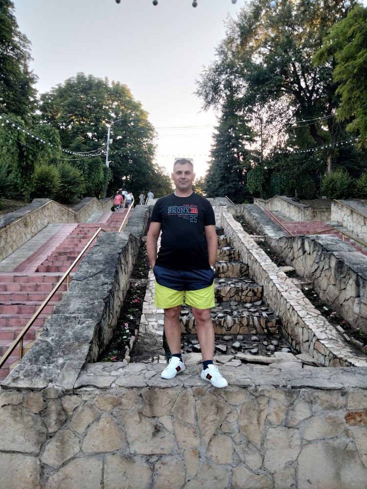  ,   Alex, 44 ,   ,   , c , 