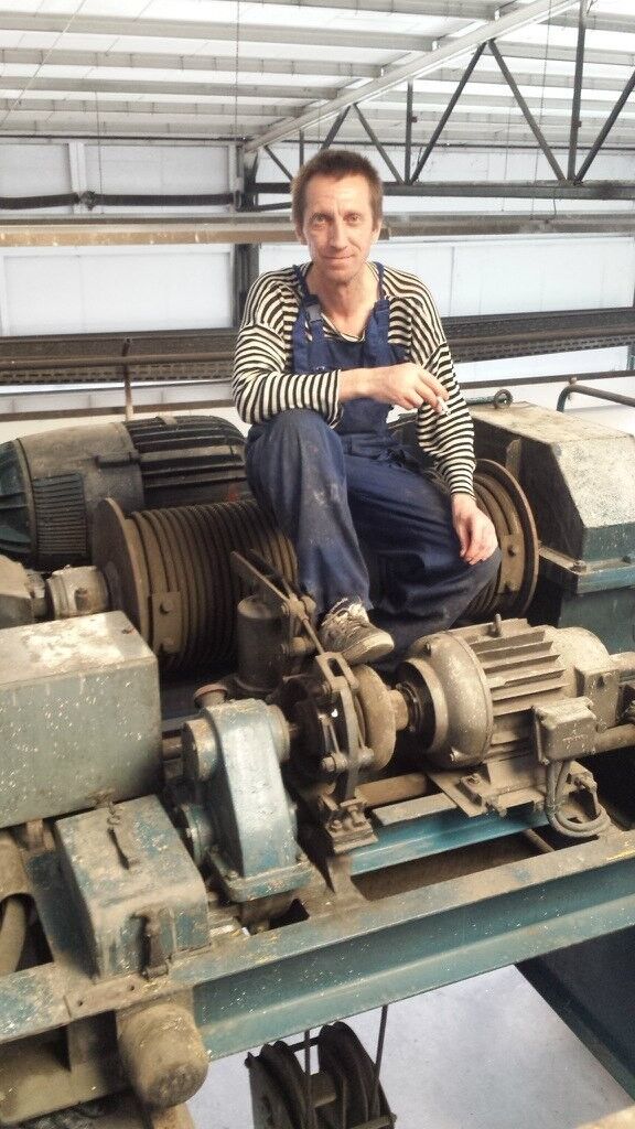  11618109  Vadim, 58 ,    