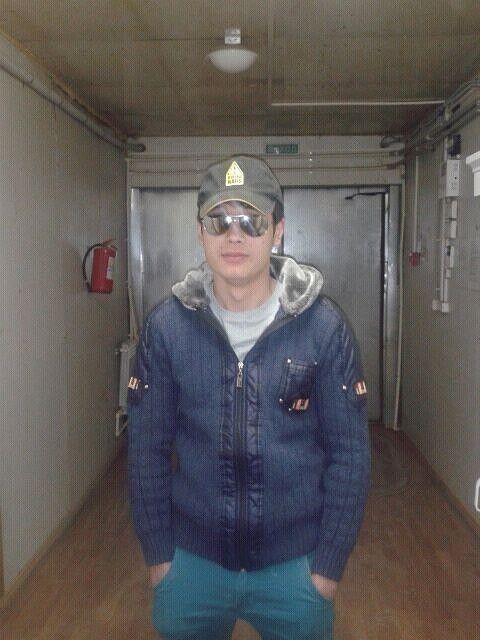  48641599  , 32 ,    