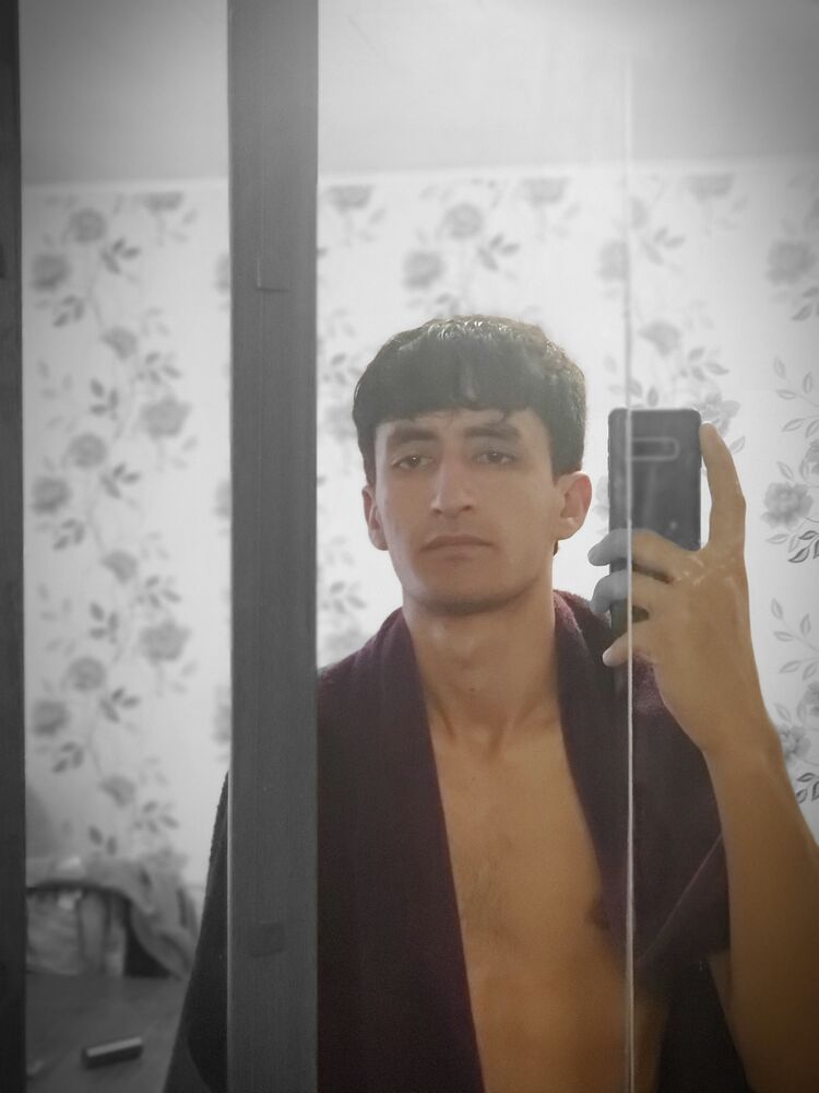  ,   Alik, 22 ,   ,   