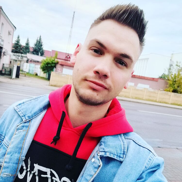  32171469  , 28 ,    