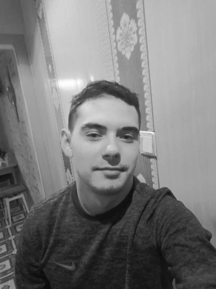  41893649  , 28 ,    