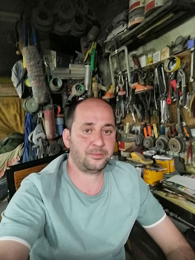  42703839  , 39 ,    